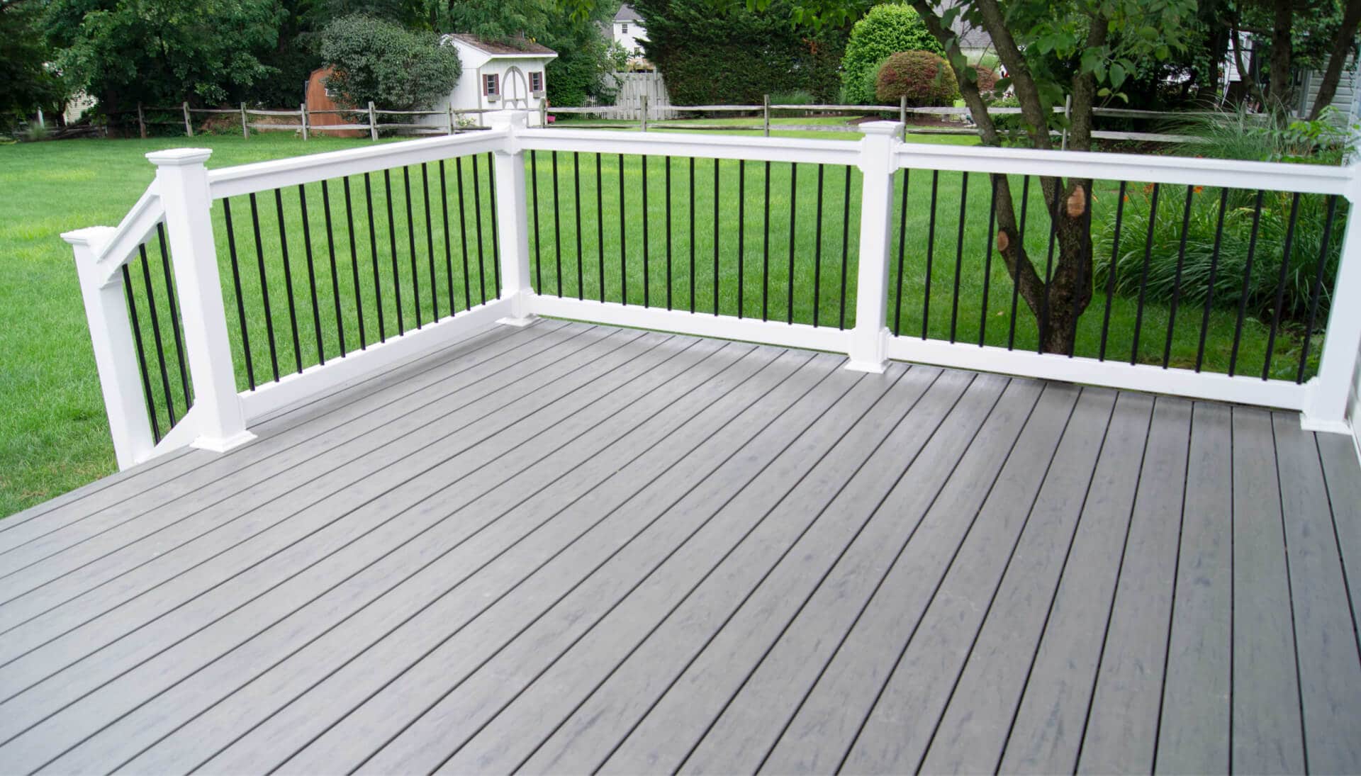 Experts in deck railing and covers Dallas, TX